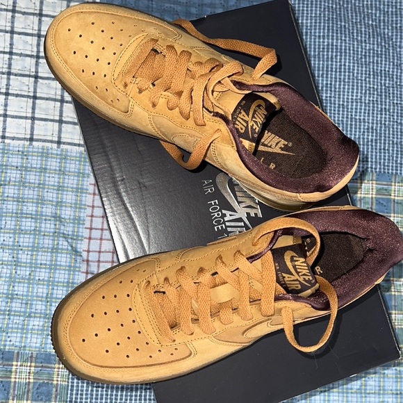 Nike Air Force 1 Low
Wheat Dark Mocha - Picture 6 of 6